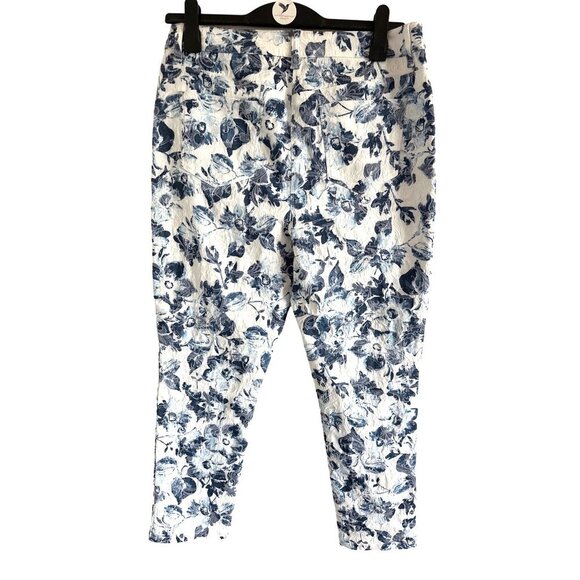 Chico’s White Ankle Jeans Blue Flowers Lightweight Pockets Size 10 - Picture 5 of 8